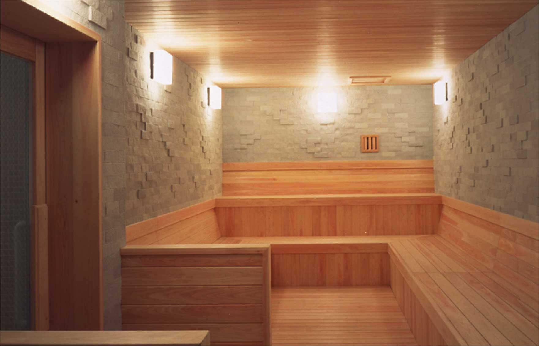 Sauna and jacuzzi